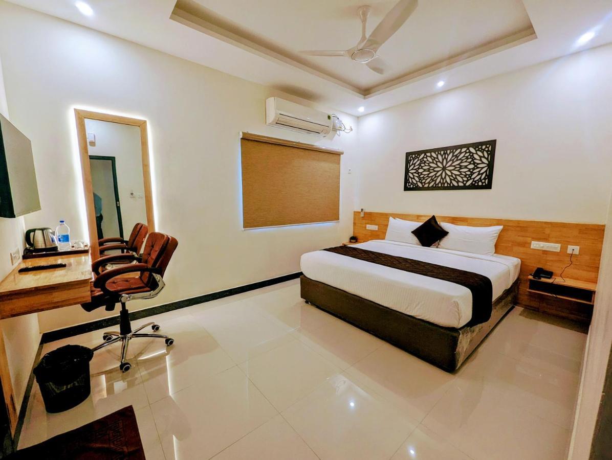 Tiruchirappalli Tpc Camphor酒店 外观 照片
