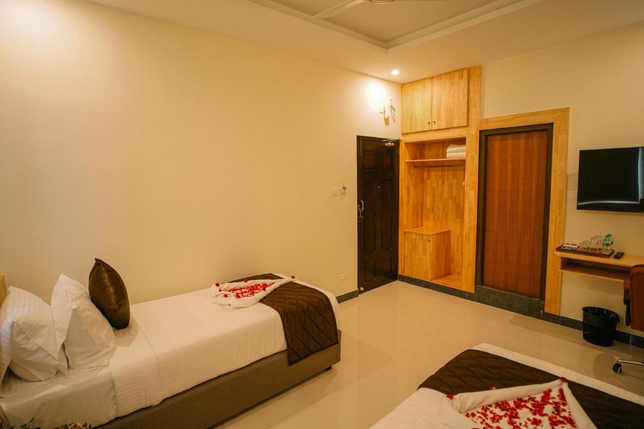 Tiruchirappalli Tpc Camphor酒店 外观 照片