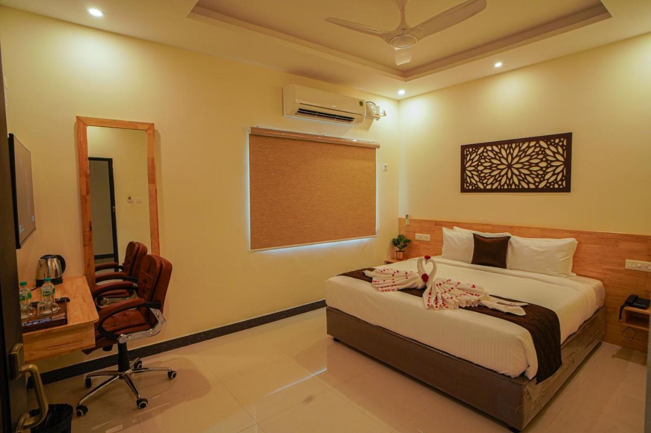Tiruchirappalli Tpc Camphor酒店 外观 照片