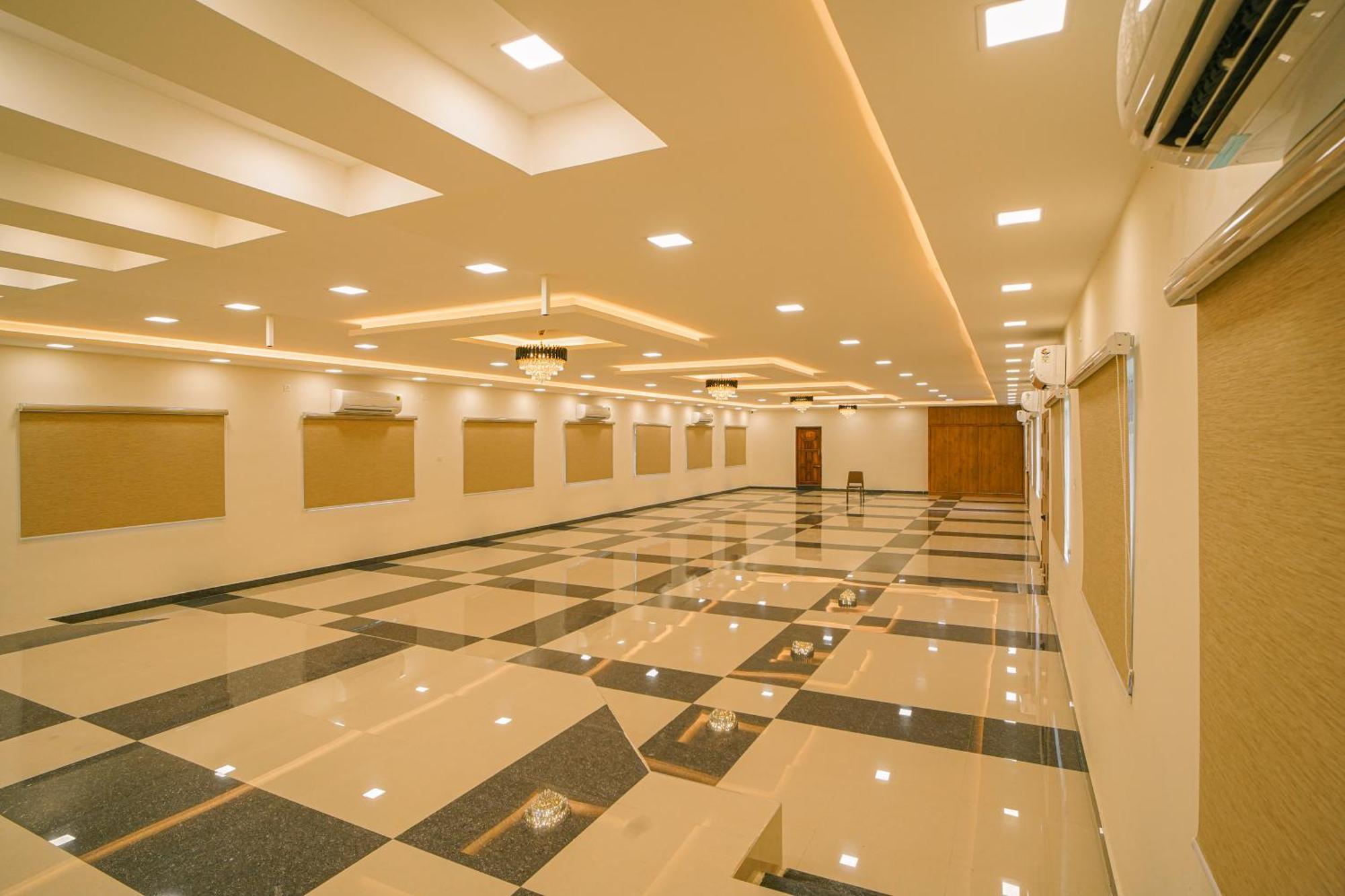 Tiruchirappalli Tpc Camphor酒店 外观 照片